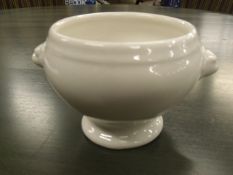 30 x olympic lions head soup bowls cream
6in wide
includes 2 x crates