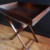 SMALL GEORGIAN MAHOGANY BUTLERS TRAY AND STAND. Condition: Nice Patination, overall good colour with