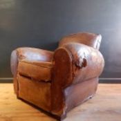MOUSTACHE BACK LEATHER CLUB ARMCHAIR