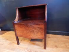 GEORGIAN MAHOGANY BEDSIDE CABINET