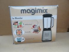 1 x Magimix Le Blender •Magimix 11610 blender
•Exclusive Blendermix system for a finer blend
•1.8L