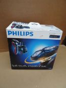 1 x PHILIPS SensoTouch 3D wet and dry shaver. RRP £200 (see photo) Philips GyroFlex 3D system