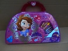 1 x Pallet to contain 120 x Disney Sofia The First Carry Along Art Case.  Each set includes:  12 x