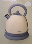 Brand New and Boxed

Swan Vintage Retro Dome 1.8L Kettle Cream



Cordless design with 360 degree