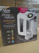 1 x Tommee Tippee Closer to Nature. Perfect Prep Machine. Quick, easy and accurate bottle