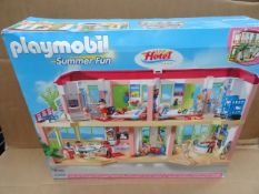 1 x Playmobil Summer fun 5265 Large Furnished Hotel! High quality fully furnished hotel great fun