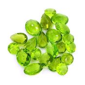 A collection of 19x Mixed Cut Peridot Gemstones = 25.33 carats, perfect for bespoke jewellery and