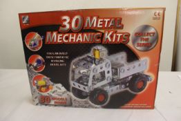 Large Meccano Type Construction Kit - Makes 30 Models