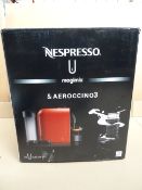1 x NESPRESSO U Magimix Nespresso coffee machine + Aeroccino3. A tactile interface
Your U machine