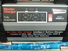Un Boxed Streetwise 6/12/24 Volt 10 amp intelligent Heavy Duty Automatic battery charger rrp £ 89 .