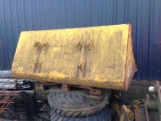 Tilting Grain Bucket for cat 2 forklift mast.