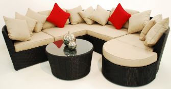 BRAND NEW & BOXED Seville Corner Set

The Maze Rattan Seville Corner Sofa is a modular rattan garden