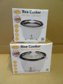 2 x Quest Rice Cookers. Includes 1 x 1.8L 700 Watts and 1 x 0.8L 350 Watts. Non stick bowls, keep