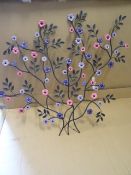 4 x Metal Wall Art, muti coloured leaves. Very trendy design. Great finish to any wall! Modernise