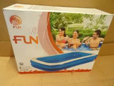 1 x Jilong fun Giant Rectangular Pool. Size: 120 x 72 x 20 inches. RRP £69! Brand new and Boxed!