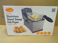 1 x Quest 3 Litre Stainless Steel Deep Fat Fryer. 2000 Watt, Adjustable temperature control,
