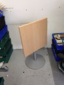 Round Folding Table 890Wx770H signs of use