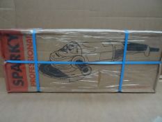 1 x Sparky Professional 110V MBA2200P. Professional quality grinder with high power motor,