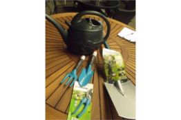 5 piece Garden Tool set brand new 1 x gardena spade 1 x gardena set of secateurs 1 x fork 1 x trowel