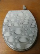 bubble design toilet seat