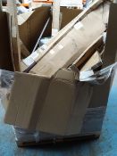 1 x Large Pallet (R55) to contain a large quantity of blinds in various styles and sizes. Approx