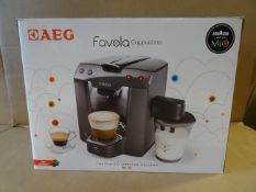 1 x AEG Favola Cappuccino LM5400. •Thermoblock technology
• Automatic shut-off function
• 0.9L water