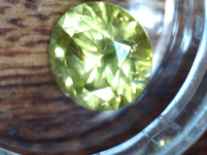 1.54 carat Round yellow diamond