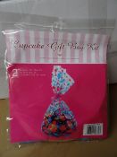 72 x 2 Pack Cupcake Gift Bag Kits. Use these bags to package cupcakes or other baked goods,