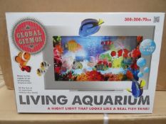 4 x Global Gizmos Living Aquarium. A night light that looks like a real fish tank. Size: 300 x 200 x