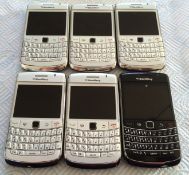 6 x mobile phone: blackberry 9700 - mixed colours