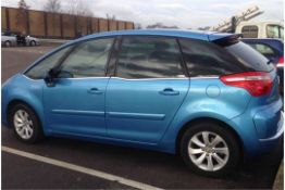 2007 (57) Citroen C4 Picasso, 2.0 HDI SA 16v Exclusive Metallic Blue 76000 miles.