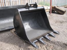 Excavator Bucket
Very good digging bucket for 13 tonne excavator on encon quick hitch