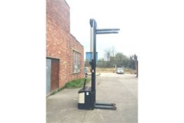 Crown stacker 2008 1600kg lift capacity Good battery Excellent working and cosmetic condition, built