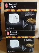 1 x Russell Hobbs Kitchen Collection Deep Fryer. 2.5L, 1kg Food Capacity, Carbon filter.Large