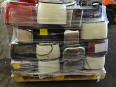 1 x Large Pallet (60) to contain 48 x Russell Hobbs 2 & 4 Slice Toasters, In various designs and