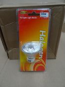24 x Omicron 50w Halogen Light Bulbs. Brand new and Packaged. Very high retail value!  Popular 2 Pin