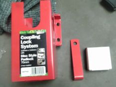 Coupling lock system