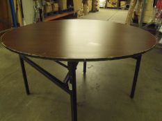 5 x used 4ft 6in round banqueting tables
fold up box section legs
very strong
size 4ft 6in x 4in