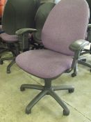 9 x used operators chair
burgundy tweed upholstery 
good condition
700mm x 590m x 10omm
weight