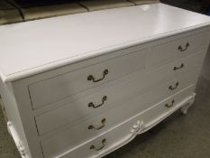 BAROQUE French Provincial 5 Drawer Chest - White
Beautiful piece
of solid furniture to compliment