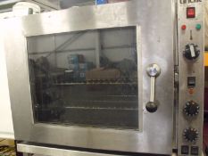 Lincat Combi Oven Model IP21B
13.0A  3000W
230v 50hz
width 785mm depth 700mm height 570mm
weight