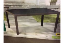 Glass top aluminium - 6 person table Boxed High quality, lightweight frame Opening for parasol