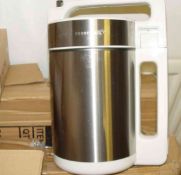 SOUP MAKER LOOKS OK NOT TESTED NO BOX OR LEAD COLOURS CAN VARY Can post at the cost of £8.00 FULLY