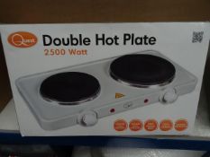 1 x Quest 2500 Watt Double Hot Plate. Skid Proof Feet, Thermostatically controlled, Overheat