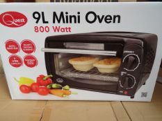 1 x Quest 9L Mini Oven 800 Watts. Auto Shut off, 9 litre capacity, quartz heating elements, tempered