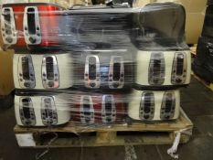 1 x Pallet (R32) to contain 39 x Russell Hobbs 2 & 4 Slice Toasters in various Styles and Colours.