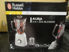 1 x Russell Hobbs AutoSteam Pro Steam Generator wit Superglide. Smother ironing, superglide sole