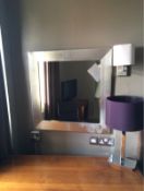 1 x SQU.MIRROR, PAINTED SILVER FRAME
80CM X 80CM