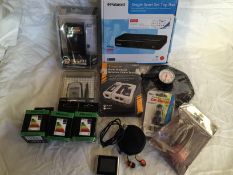 JOBLOT OF 13 ITEMS
INCLUDING MINI MP4 PLAYER, SKULLCANDY EARPHONES, SCART SET, ORGANISER KEYRING AND