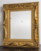 Wandspiegel, Goldstuckrahmung. Ca. 80 x 67 cm (inkl. Rahmung).